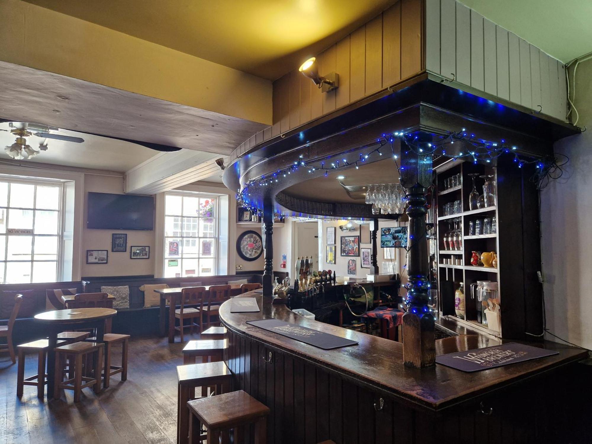 The Royal Oak Hotel Corsham Exterior photo